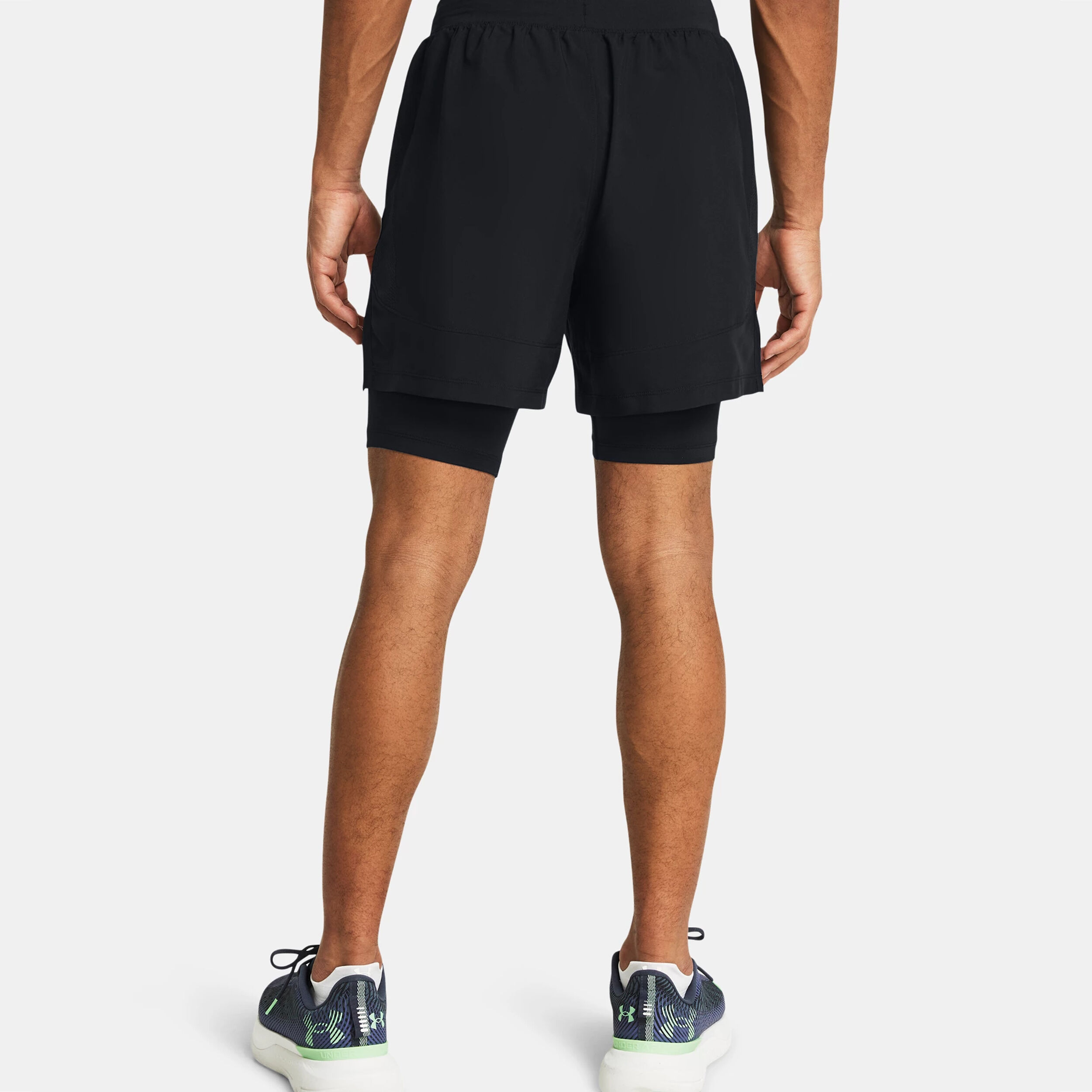 Buy Under Armour Launch 5 Inch 2 in 1 Shorts Men Black online Tennis Point UK