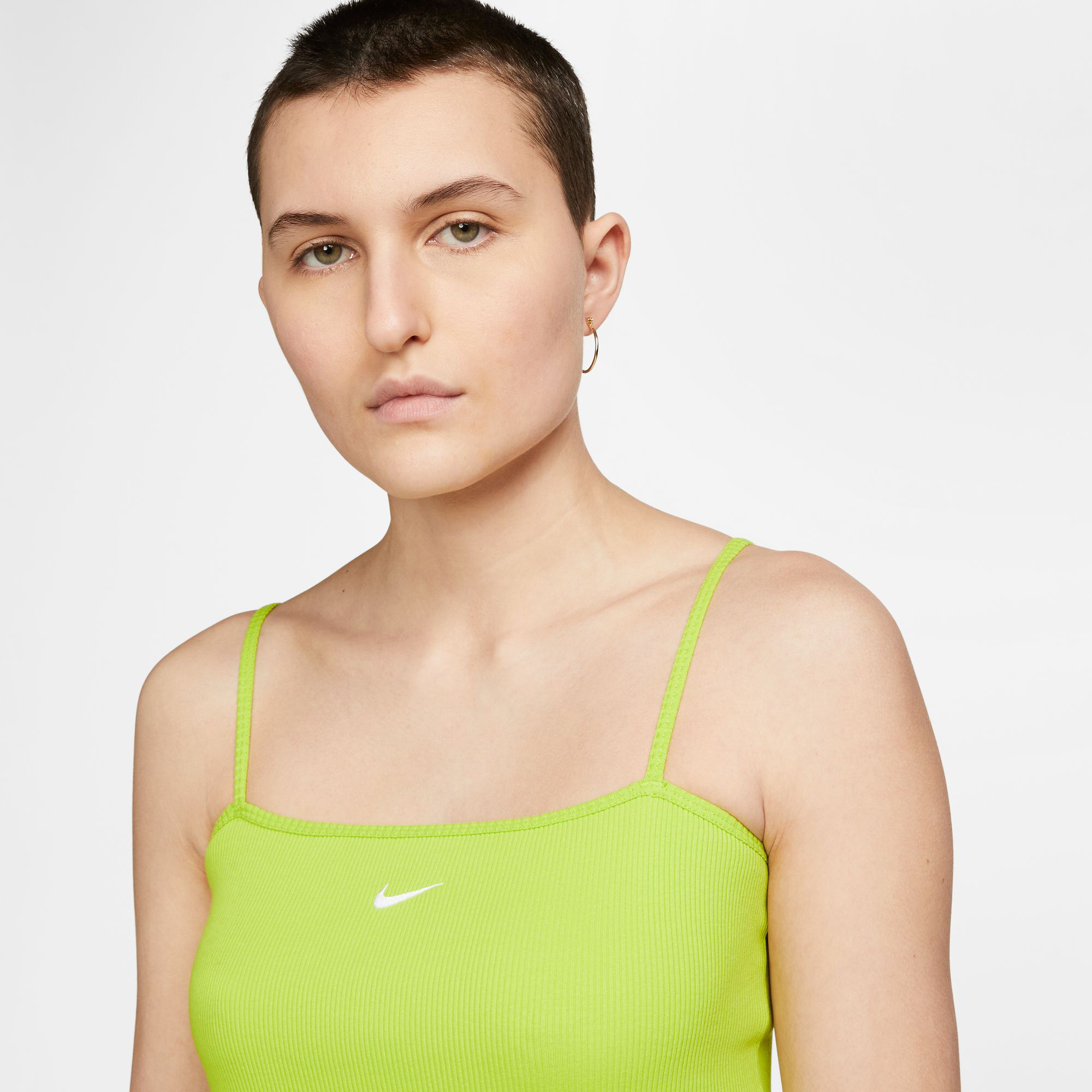 Nike women's sportswear essential tank top hotsell