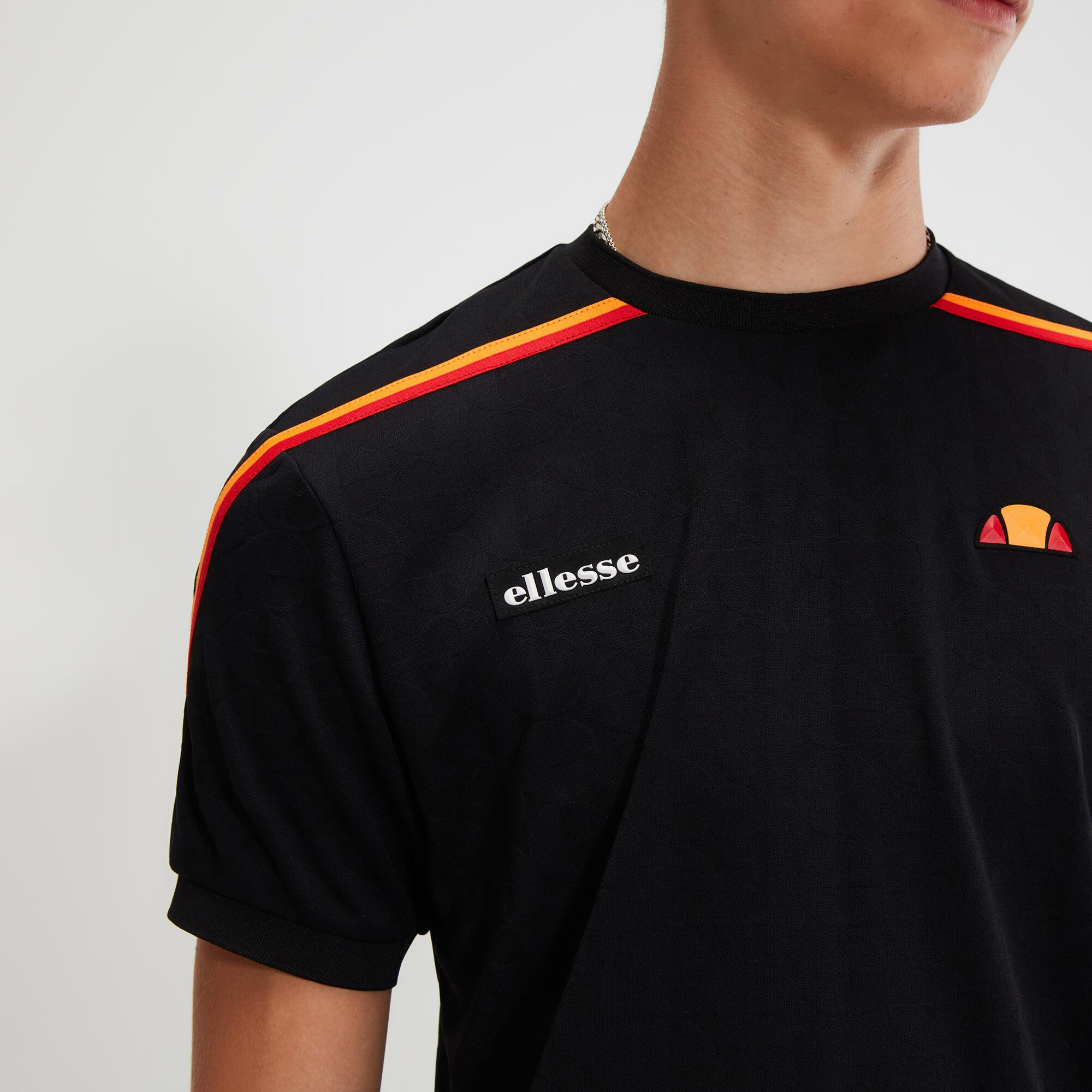 Ellesse