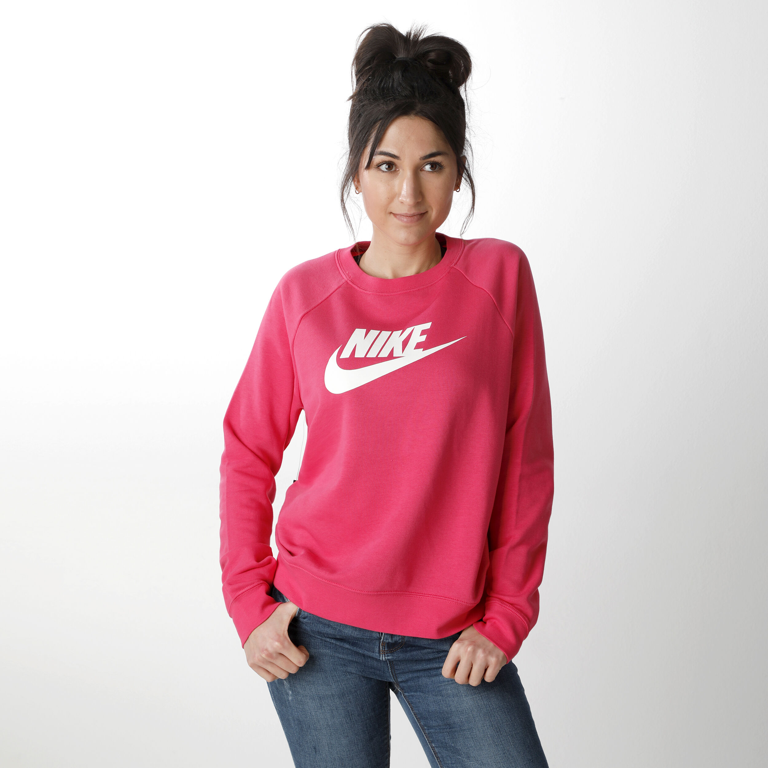Pink nike essential crew sweatshirt best sale