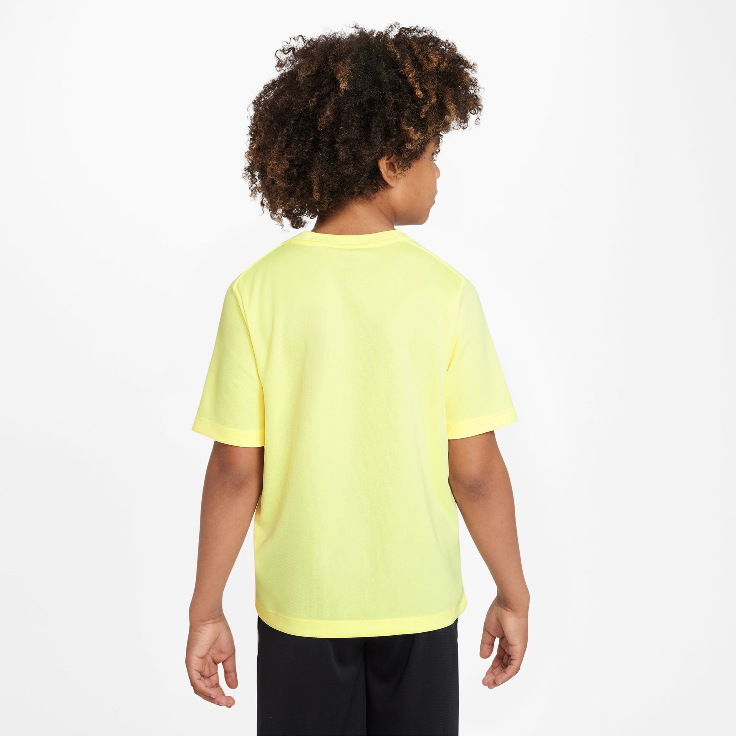 Boys yellow nike best sale shirt